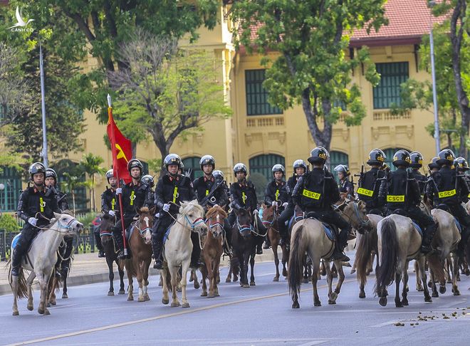 Ấn tượng hình ảnh lực lượng Cảnh sát cơ động Kỵ binh trong lễ ra mắt - Ảnh 11.