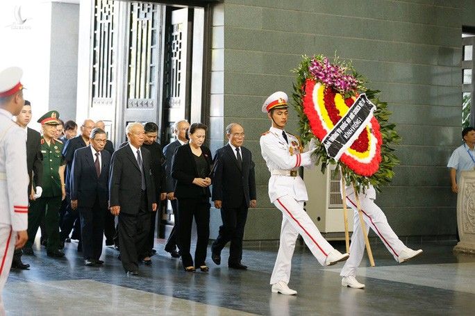Lãnh đạo Đảng, Nhà nước đến viếng tại lễ tang ông Vũ Mão - Ảnh 2.