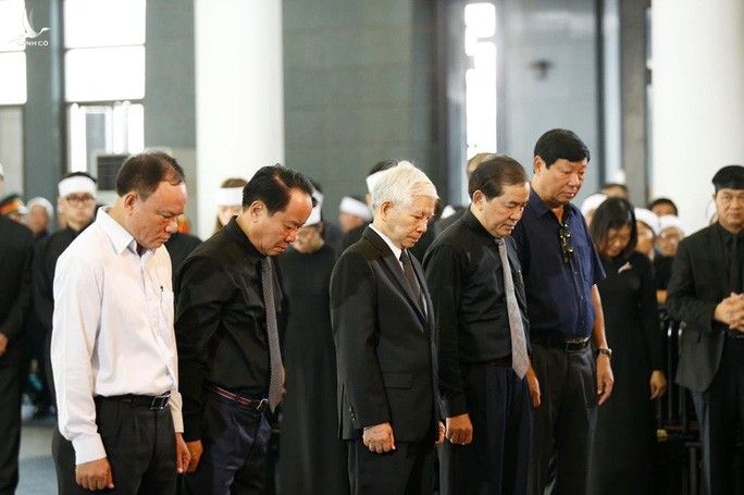 Lãnh đạo Đảng, Nhà nước đến viếng tại lễ tang ông Vũ Mão - Ảnh 12.