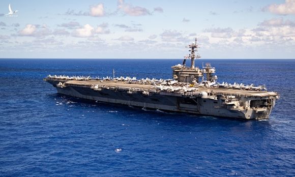 Tàu sân bay USS Theodore Roosevelt tiến vào Biển Philippine, ngày 11/6. Ảnh: US Navy.