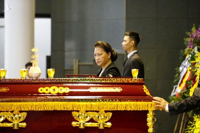 Lãnh đạo Đảng, Nhà nước đến viếng tại lễ tang ông Vũ Mão - Ảnh 4.
