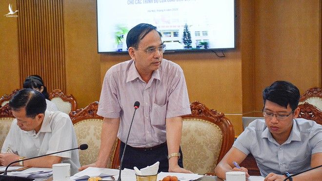 Ông Phạm Văn Tác, Cục trưởng Cục Khoa học công nghệ và đào tạo, Bộ Y tế, phát biểu tại cuộc họp với Bộ GD-ĐT /// Ảnh Phương Linh 
