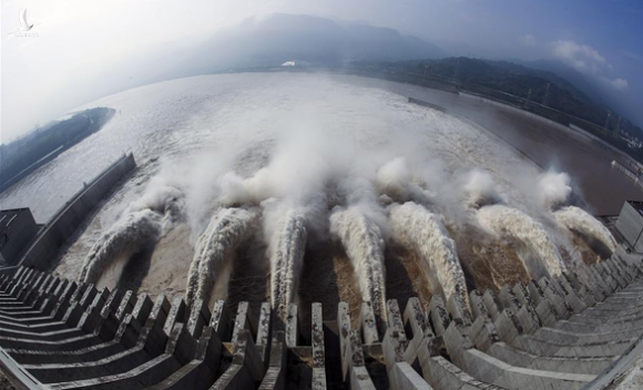 Trung Quốc nói đập Tam Hiệp còn nguyên dù mưa lớn làm nước về nhiều hơn - Ảnh 2.