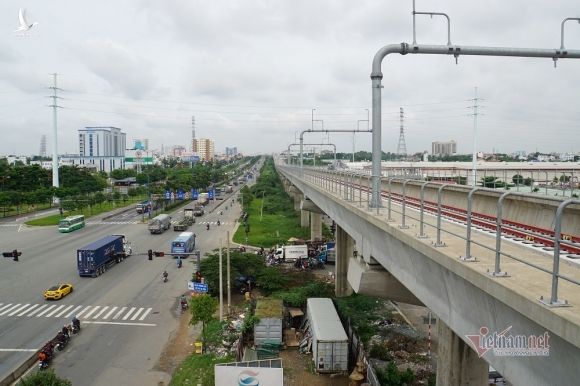 Hơn 17 km đường ray trên cao metro Bến ThànhSuối Tiên sẵn sàng chờ thử tàu