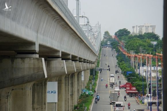 Hơn 17 km đường ray trên cao metro Bến ThànhSuối Tiên sẵn sàng chờ thử tàu
