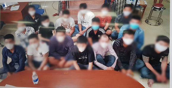 Khởi tố vụ án ‘băng nhóm áo cam’ náo loạn quán ốc ở Bình Tân - Ảnh 5.
