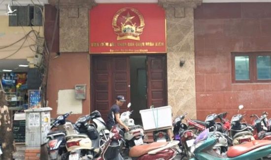 Vụ Phó Viện trưởng VKSND quận Hoàn Kiếm bị tố moi tiền bị cáo: VKSND tối cao vào cuộc - Ảnh 1