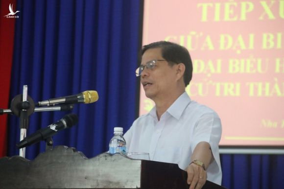 Yêu cầu khai trừ Đảng, cách chức 1 Phó chủ tịch Nha Trang - Ảnh 2.