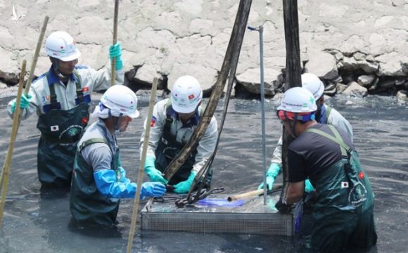 Lại um sùm việc làm sạch sông Tô Lịch bằng công nghệ Nhật Bản