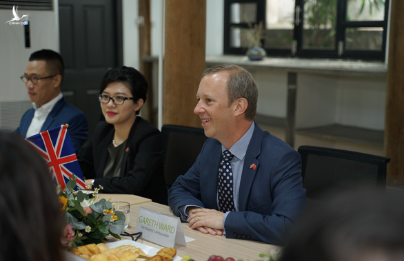 Đại sứ Anh: Việt Nam có thể dẫn đầu Đông Nam Á về năng lượng bền vững - Ảnh 1.