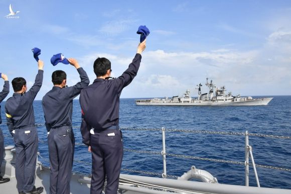 Tàu chiến Ấn Độ - Nhật Bản tập trận chung: Lời cảnh báo tới Trung Quốc - Ảnh 3.
