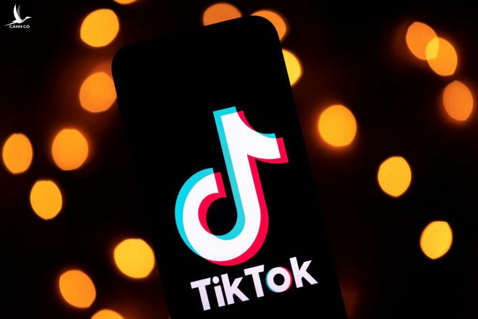 Logo TikTok trên một máy tính bảng tại Paris tháng 11/2019. Ảnh: AFP.