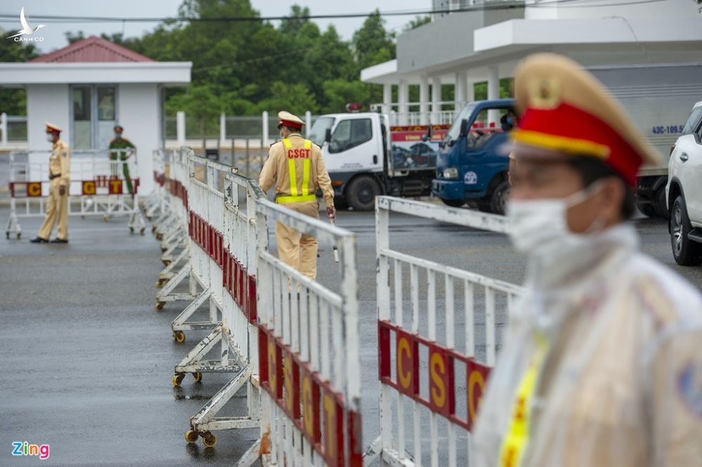 Chot chan cua ngo ra vao TP Da Nang anh 1