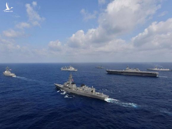 Tàu chiến Mỹ, Ấn Độ, Nhật và Philippines tập trận chung ở khu vực Tây Thái Bình Dương vào tháng 2-2019. Ảnh: REUTERS