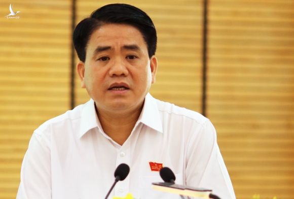 Ông Nguyễn Đức Chung tại buổi tiếp xúc cử tri sáng 17/7. Ảnh: Võ Hải.