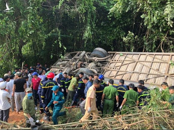 Tai nạn 5 người tử vong ở Kon Tum: Tài xế nói xe bị mất thắng - ảnh 5
