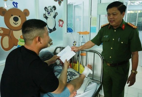 Truy đuổi kẻ bán ma túy ở Đà Nẵng, trung úy công an bị thương