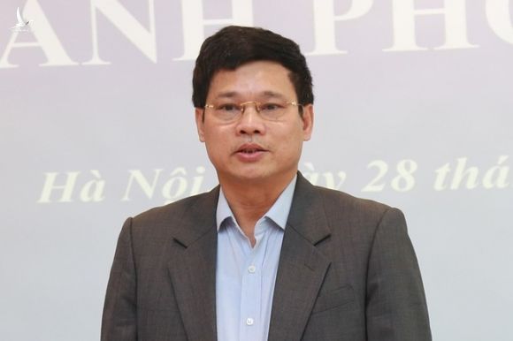 dinh chi chuc vu ong Nguyen Duc Chung anh 1