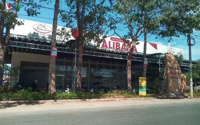 Bắt giám đốc trốn thuế khi làm ăn với công ty địa ốc Alibaba - 1