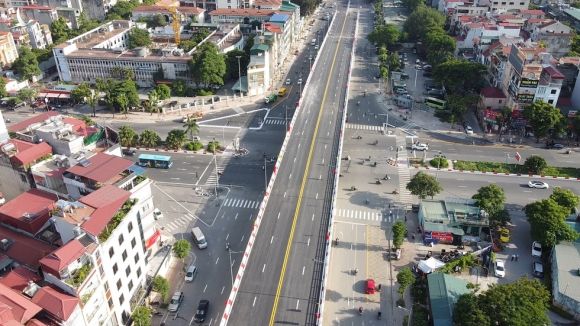 Hà Nội thông xe cầu vượt 560 tỉ đồng - Ảnh 1.