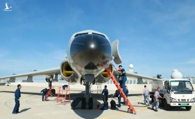 Trung Quốc đưa máy bay ném bom H-6J ra Biển Đông, Việt Nam phản ứng - 1