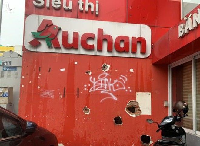 Hệ thống siêu thị Auchan rút khỏi Việt Nam, để lại vụ kiện hàng trăm tỉ đồng - ảnh 5