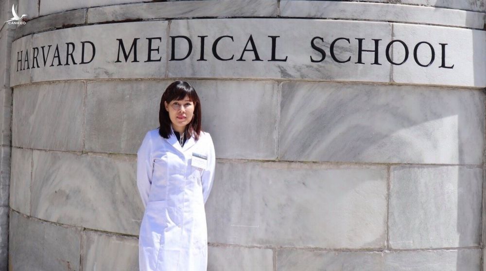Những 'bí mật' của nữ bác sĩ có 2 con giành học bổng Harvard