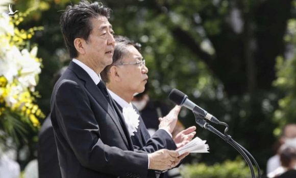 Đài NHK: Thủ tướng Nhật Shinzo Abe sẽ từ chức vì lý do sức khỏe - Ảnh 1.
