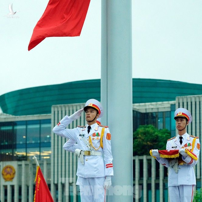 Lễ thượng cờ rủ Quốc tang nguyên Tổng Bí thư Lê Khả Phiêu - ảnh 13