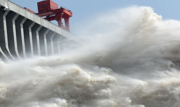 Thủy điện Trung Quốc xả lũ, lo ngại mực nước sông Hồng dâng cao bất thường - Ảnh 1.