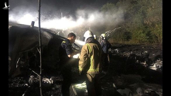 Máy bay quân sự Ukraine gặp nạn, 22 người chết, hầu hết là sinh viên - Ảnh 1.