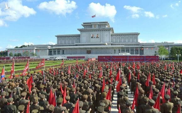 Triều Tiên lập Hội thề Bình Nhưỡng trước Cung điện Mặt trời Kumsusan - Ảnh 1.