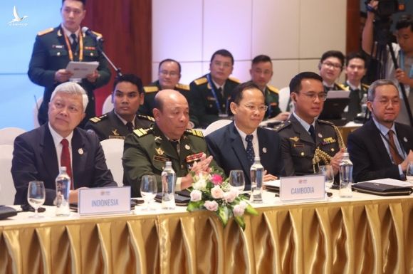 Việt Nam nêu vấn đề căng thẳng Biển Đông tại hội nghị Tư lệnh quốc phòng ASEAN - Ảnh 3.