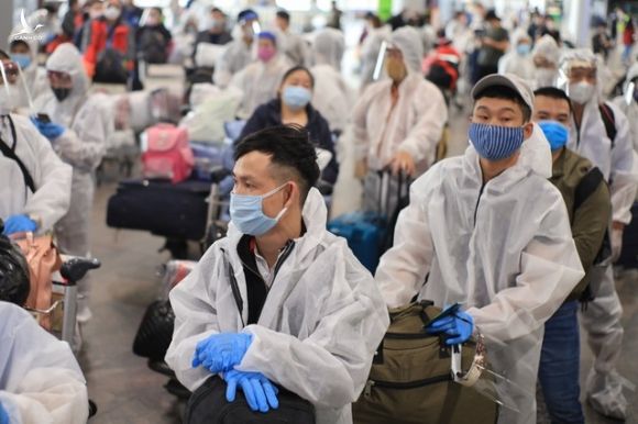 “Mở cửa” bầu trời: Mỗi tuần Hà Nội đón 6 chuyến bay quốc tế - 1 “Mở cửa” bầu trời: Mỗi tuần Hà Nội đón 6 chuyến bay quốc tế - 1
