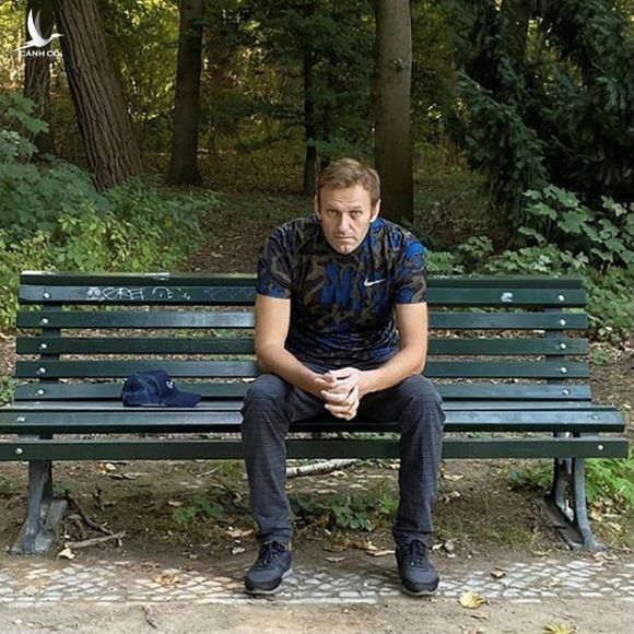 Chính khách Nga Navalny xuất viện sau 32 ngày điều trị vì nghi bị đầu độc - 1