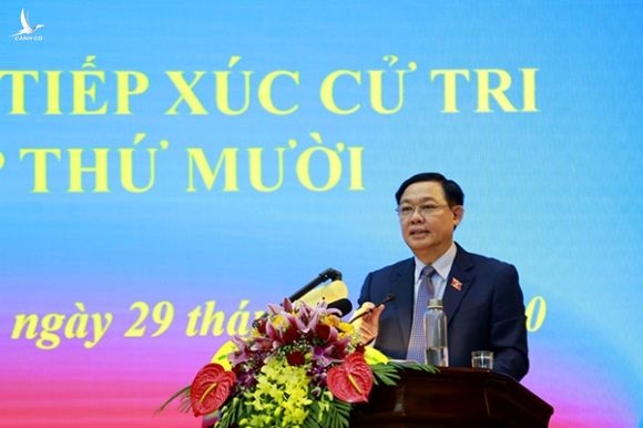 Cử tri kêu mắc kẹt 2,7 tỷ đồng, Bí thư Hà Nội gọi điện giải quyết ngay