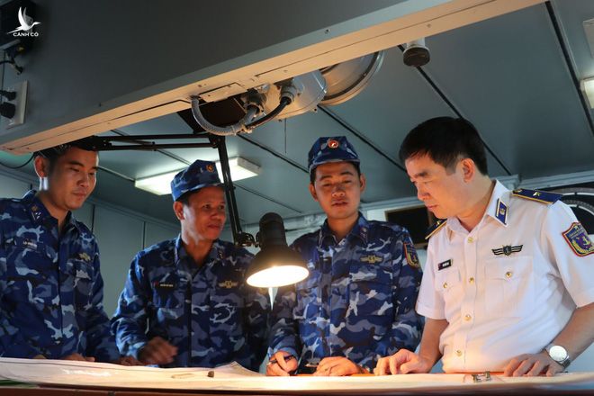 Những con tàu hiện đại của Cảnh sát biển Việt Nam - Ảnh 8.