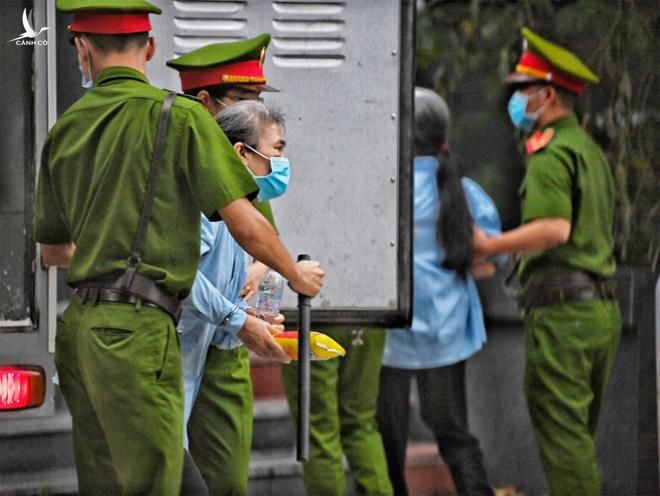 Hình ảnh 29 kẻ chống đối, sát hại 3 chiến sĩ công an ở Đồng Tâm hầu tòa - 7