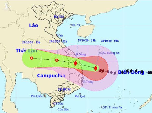 8h sáng nay 28-10, bão số 9 cách Quảng Ngãi 85km, giật còn cấp 15 - Ảnh 2.