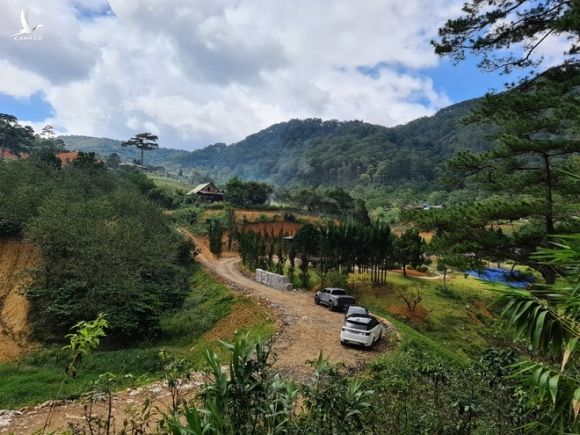 Lâm Đồng hỏa tốc chỉ đạo kiểm tra 'làng biệt thự' trái phép dưới chân núi Voi - ảnh 3