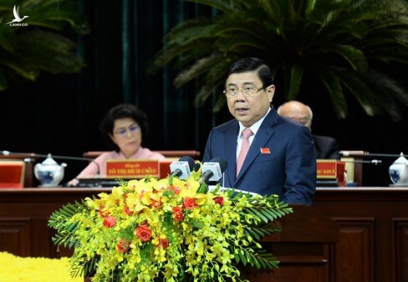 Chủ tịch Nguyễn Thành Phong nêu lý do TP.HCM giảm chỉ tiêu tăng trưởng còn 8% - ảnh 1