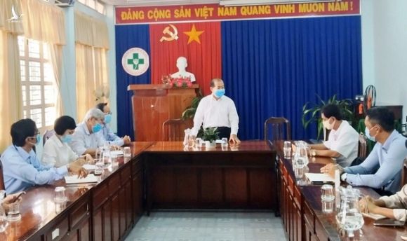 6 chuyên gia Ấn Độ mắc Covid-19 được xuất viện, 1 ca tái dương tính - 1