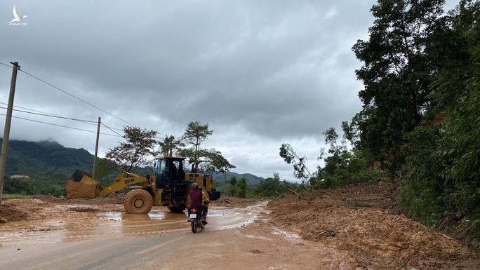 Quảng Trị: Một Công an xã hy sinh, 4 người mất liên lạc, khi đi tìm kiếm nhóm 7 người mất tích - Ảnh 6.