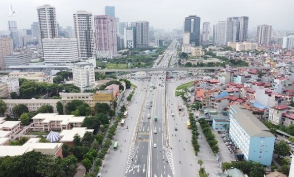Mục sở thị Vành đai 3 trên cao đẹp nhất Hà Nội đoạn Mai Dịch - Nam Thăng Long trước giờ thông xe - Ảnh 1.