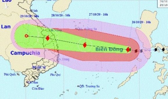 Sức mạnh của bão số 9 có thể bốc một con thuyền lớn từ dưới biển lên đường - Ảnh 1.