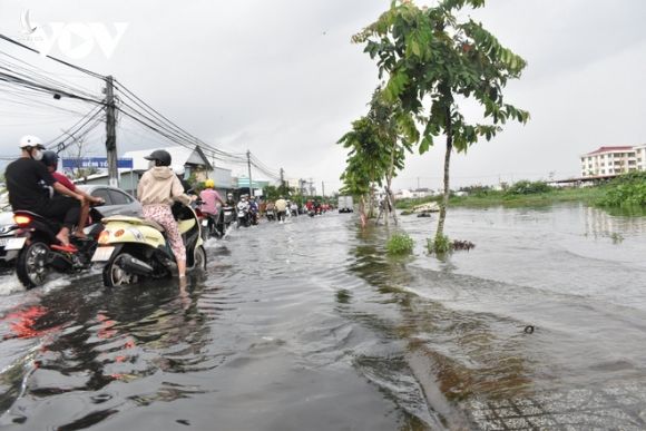 Hồ Bún Xáng - nỗi sợ của người dân Cần Thơ khi mưa bão, triều cường - Ảnh 1.