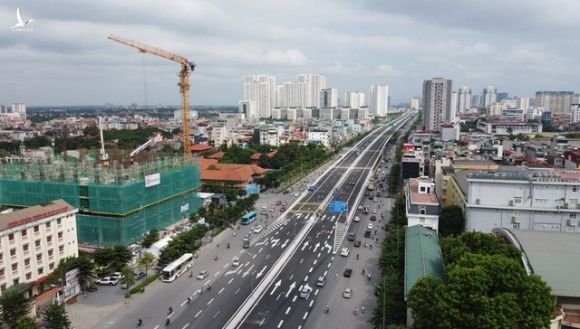 Mục sở thị Vành đai 3 trên cao đẹp nhất Hà Nội đoạn Mai Dịch - Nam Thăng Long trước giờ thông xe - Ảnh 3.