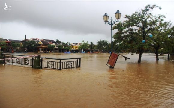 11 người chết, mất tích do mưa lũ ở miền Trung