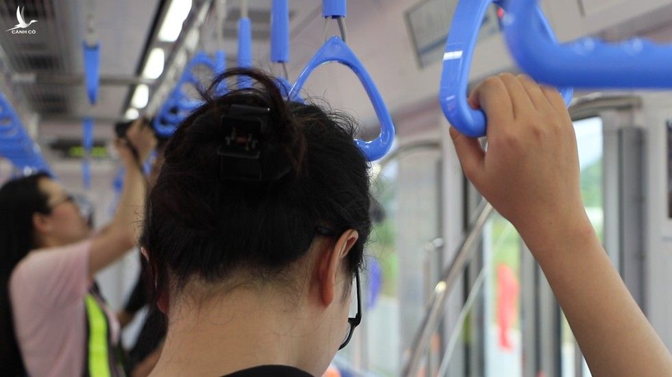 Trải nghiệm tiện ích bên trong đoàn tàu metro hiện đại tuyến Bến Thành - Suối Tiên - ảnh 8