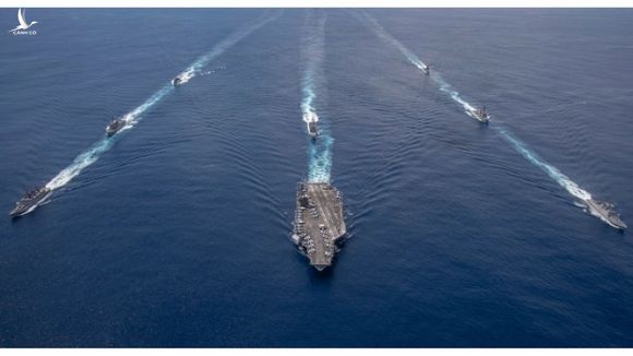 Nhóm tác chiến tàu sân bay Mỹ USS Nimitz phối hợp hoạt động với tàu chiến Ấn Độ ở Ấn Độ Dương gần đây /// US NAVY